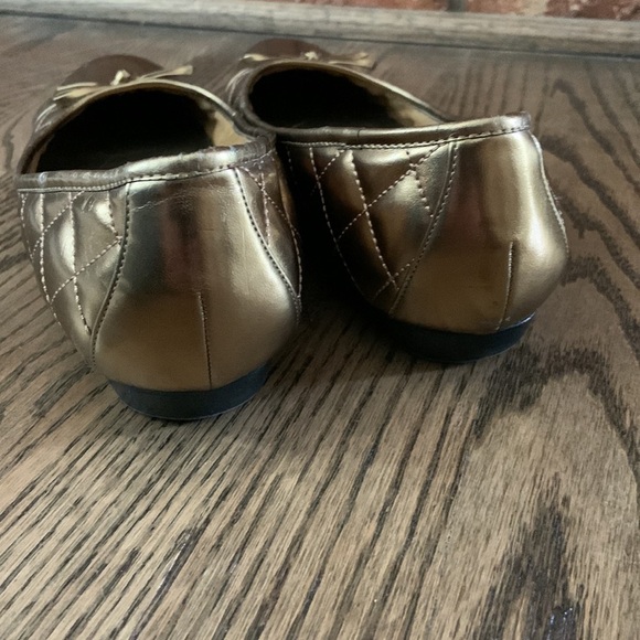 SALE! LOFT Gold Metallic Quilted Ballet Flats - Picture 5 of 10
